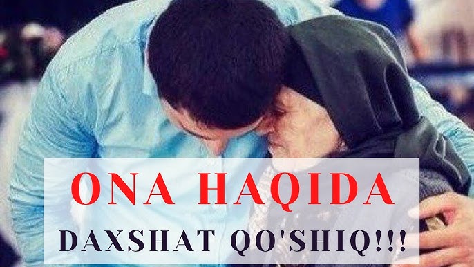 Qizning oyoqlari orasidagi stol ostida nima bor, yigit unga barmogini qoyadi? Busty sargish porno