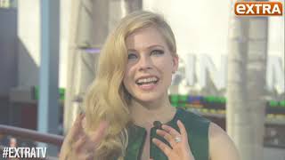 Avril Lavigne - Interview @ Extra TV at The Grove (2013)