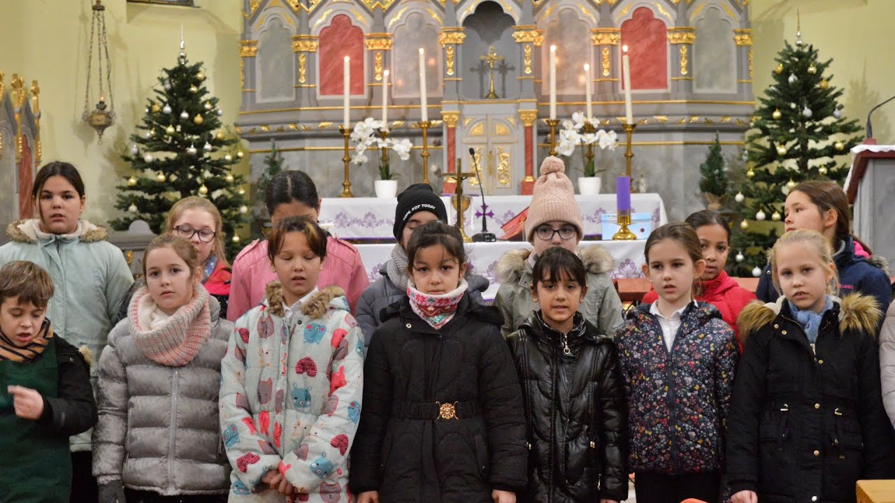 2025.12.19. Iskolások karácsonyi műsora a templomban