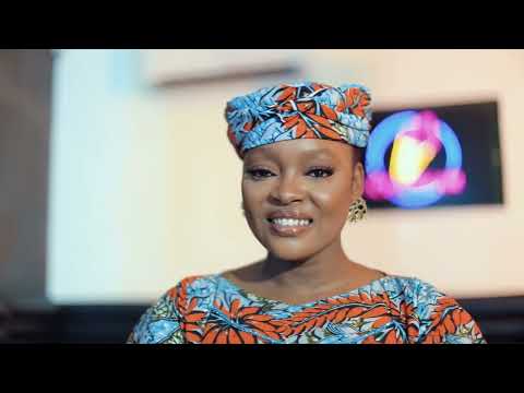 Khamis Dan Baiwa Officel Video Asalina Soyayya Ce Aure Kasan Shi Lokaci Ne Khadija Me Numfashi Video