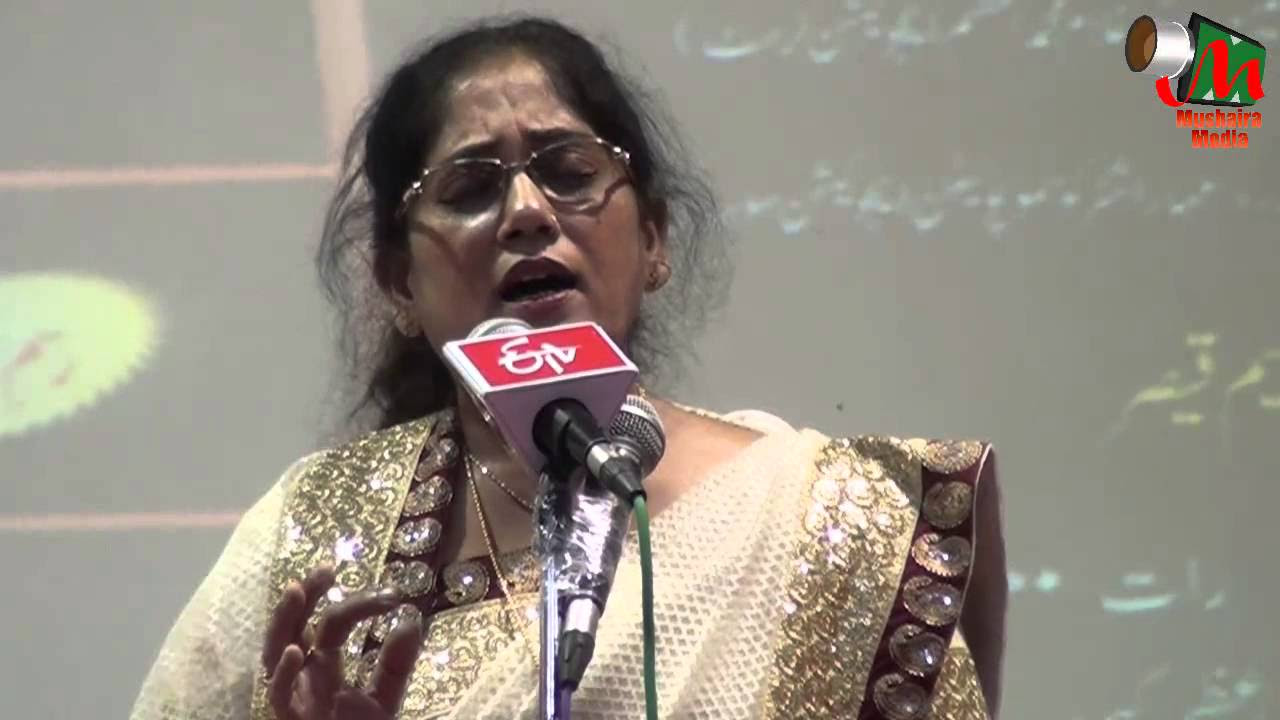 Dr Nuzhat Anjum at All India MushairaHD Azam Campus PuneACFC 21092015 Mushaira Media