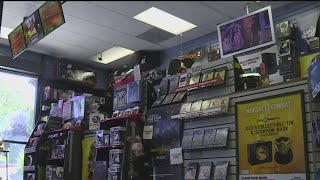 Customer Followed GameStop Armed Robbery Suspect, Aided Police