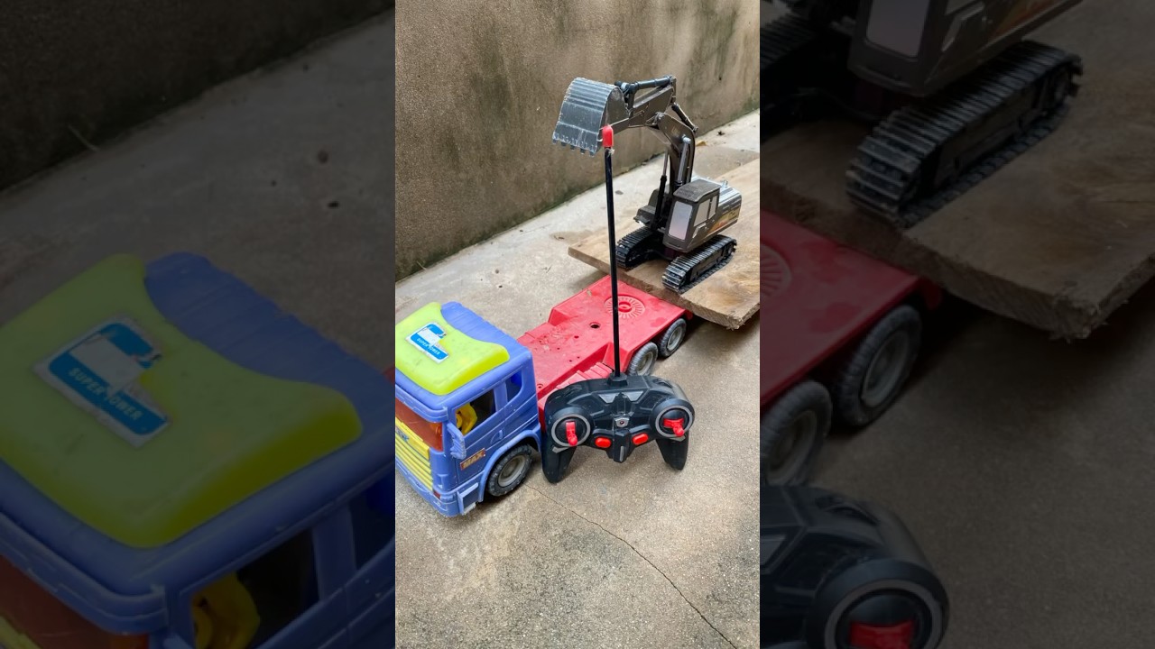 RC excavator with remote control 