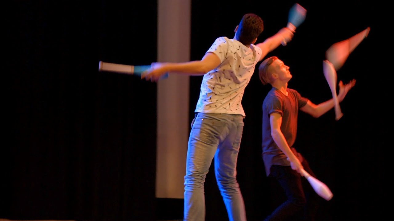 Lauge vs Simon at the Dutch Juggling Championships 2019 Fight Night Combat