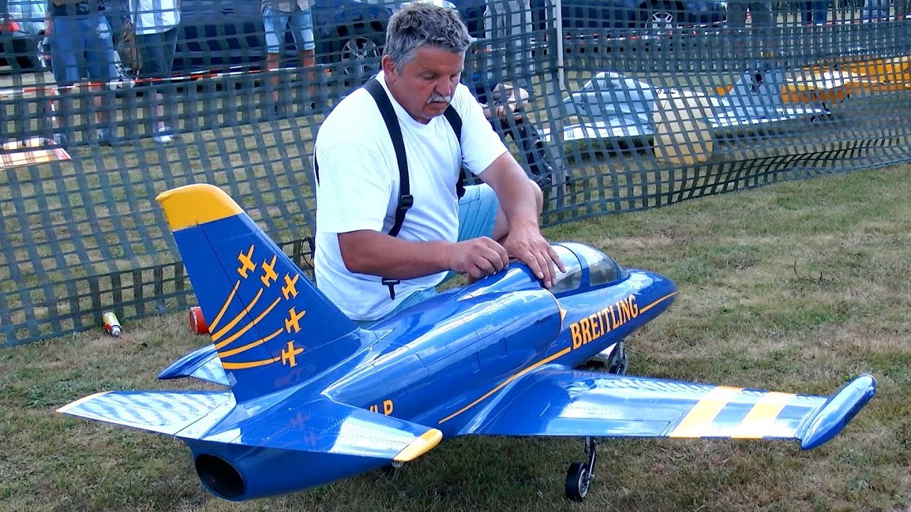 L-39 ALBATROS TURBINE MODEL JET FLIGHT WITH HARD LANDING / Pasewalk Germany July 2016 airwolf reboot