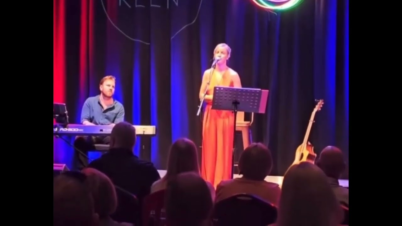 Londonderry on the Foyle - Robyn Keen