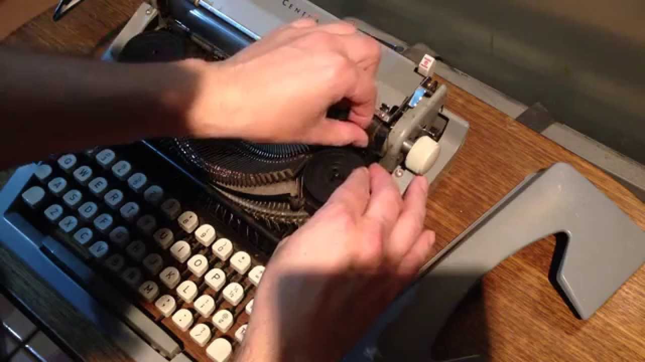 Cambio de cinta y uso de maquina de escribir mecánica. - YouTube
