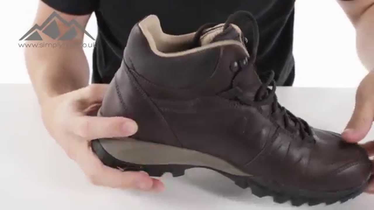 mens wide fitting walking boots