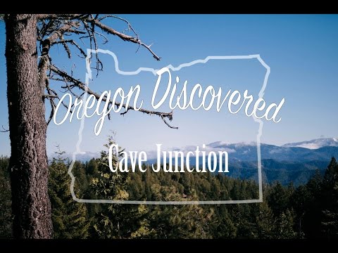 Cave Junction (Oregon Discovered #2)