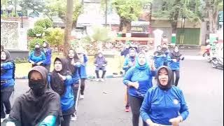 Senam Bugar Lansia Indonesia 2 Di Pendopo Budaya Wabup Pamekasan