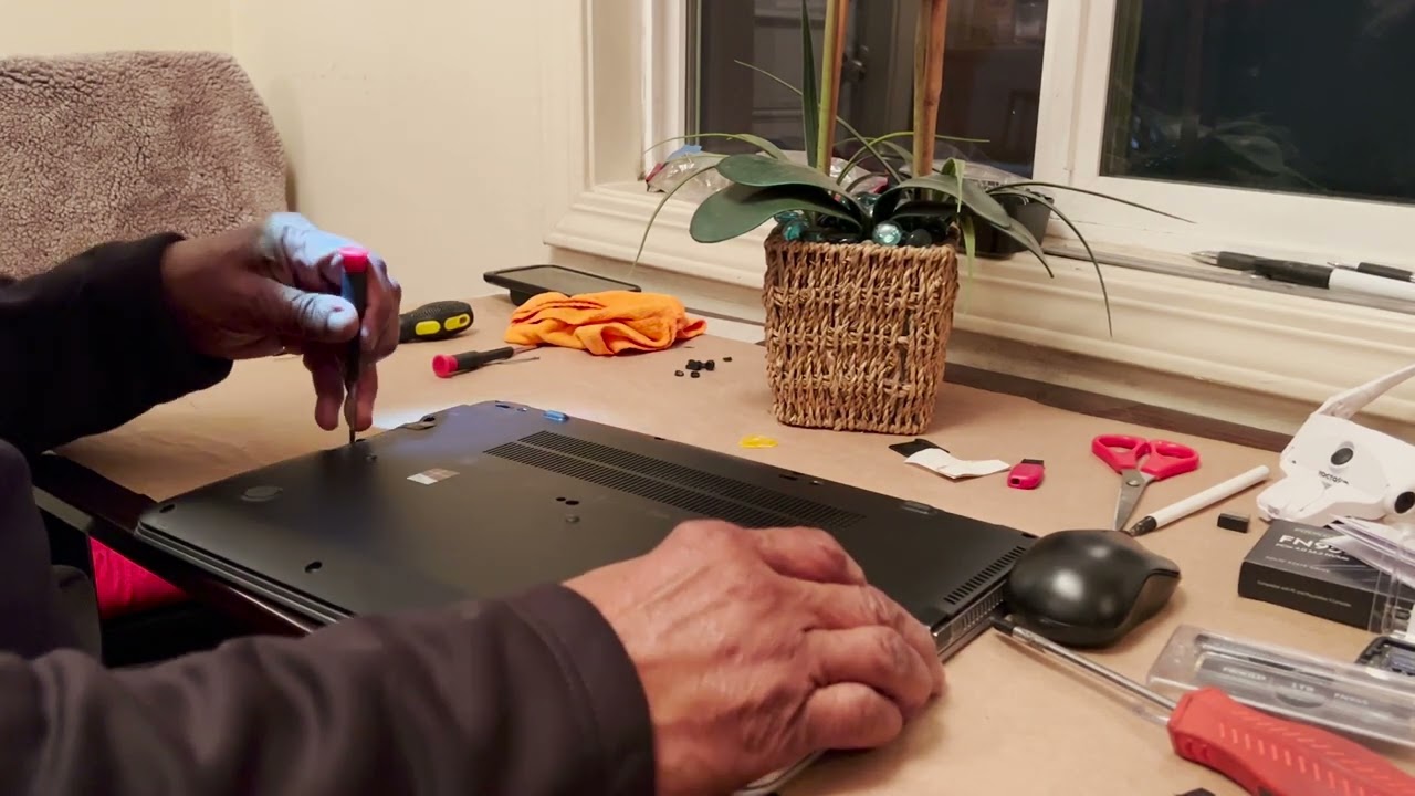 【ジャンク品】HP EliteBook G3 本体・充電器　通電不可・動作未確認 maxresdefault.jpg