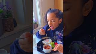 Simple breakfast with my girls #familymoments #breakfasttime #cottagehome#momlife #familylife
