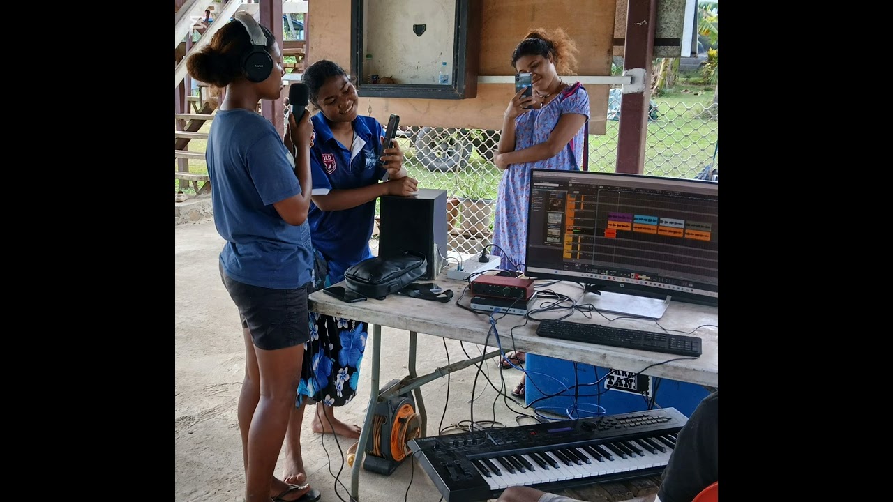 Song title : ANOPARA by KOPI VAVINE & KILA WILLIE 