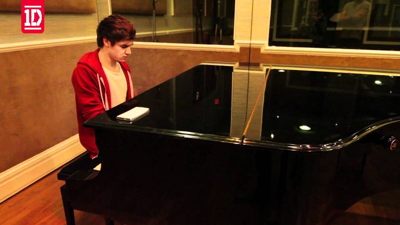 One Direction - VasHappenin? - VasHappenin? Stay tuned for a 1D exclusive on 07/12/11 ;) - 1DHQ x