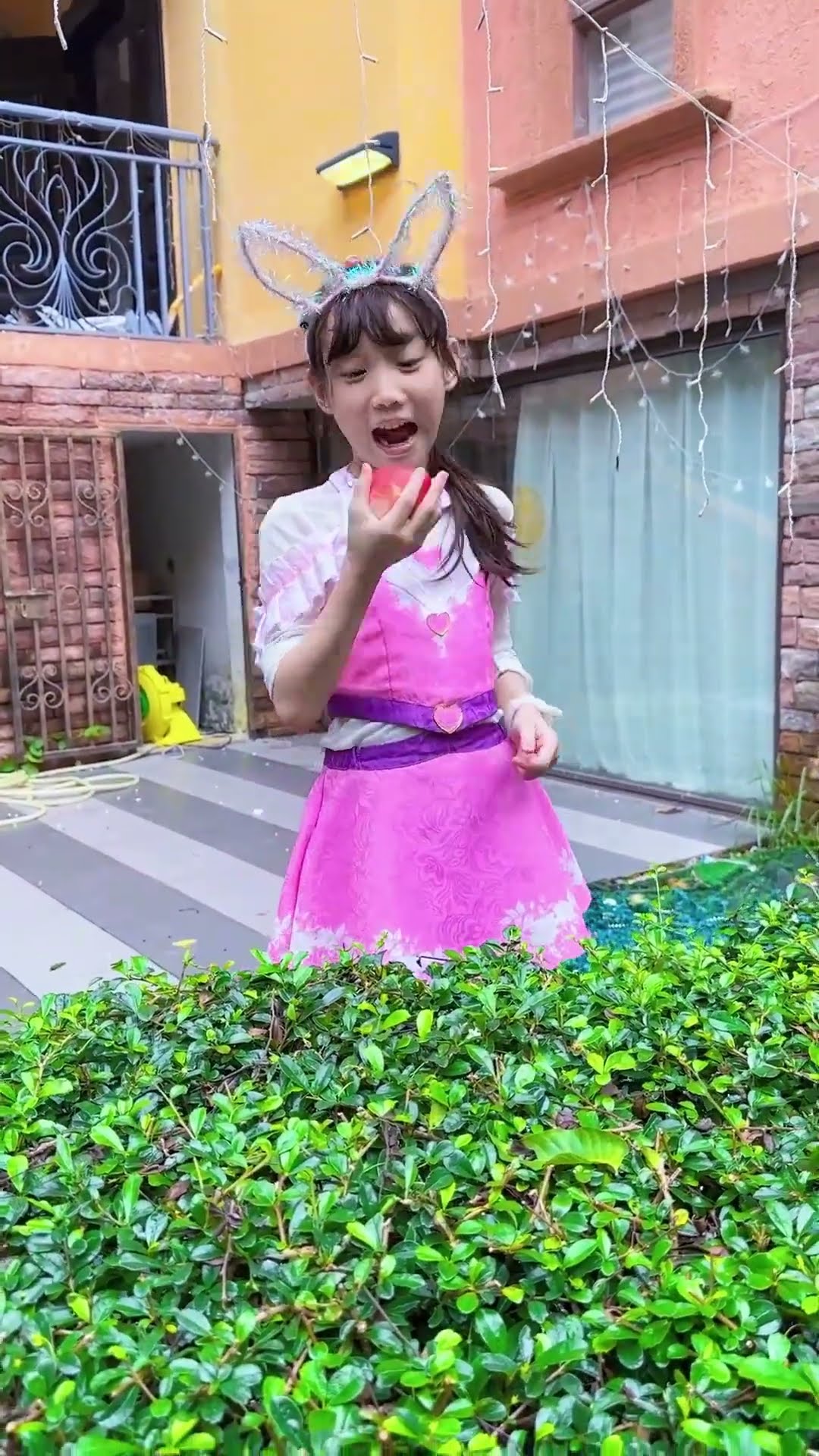 亲一下就可以复原啦？#斗罗大陆 #唐舞桐与唐老六 #小舞 #唐舞桐 #唐三 #唐老六