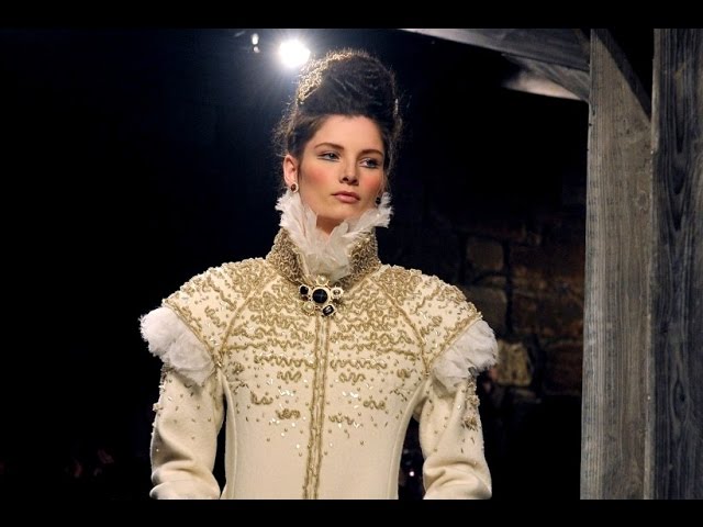Chanel | Pre-Fall 2012/2013 (Paris/Edinburgh) Full Fashion Show