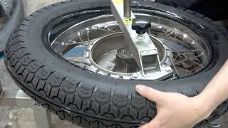 【maintenance・整備・メンテナンス】manual tire changer motorcycleTube bead stopper手動タイヤチェンジャーでビードストッパーチューブタイヤ交換