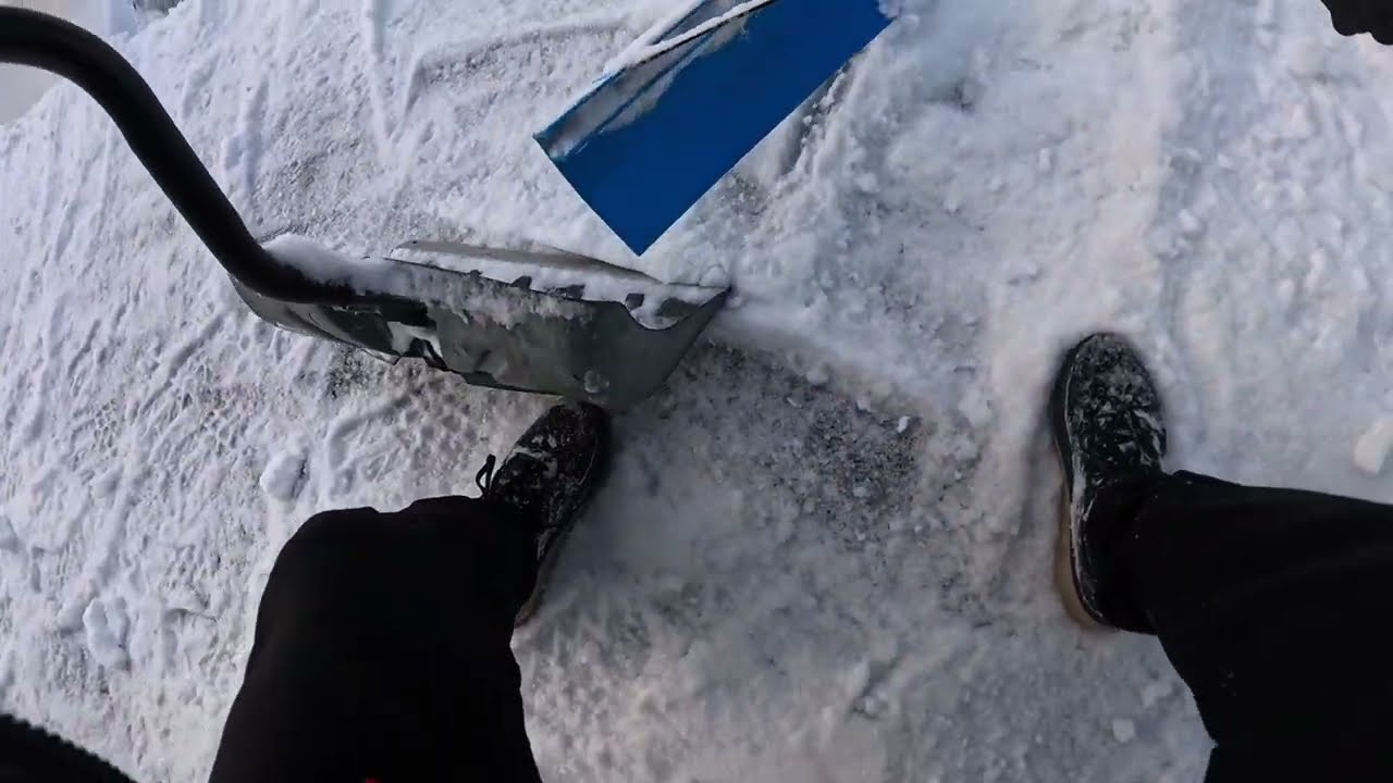 Snow Shovelling in my Rooftop #alaska #lifeinalaska #winter 