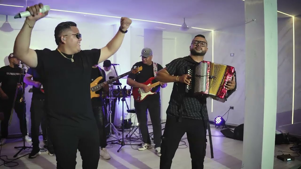 Mix: Un clavo saca otro clavo - Jesús Arias + Delacruz 