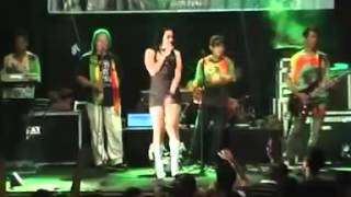 Dangdut Koplo Hot Rinda Carlova Hitam Putih