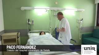Vista previa del video: Cómo mover a una persona dependiente de la cama al sillón o a la silla de ruedas