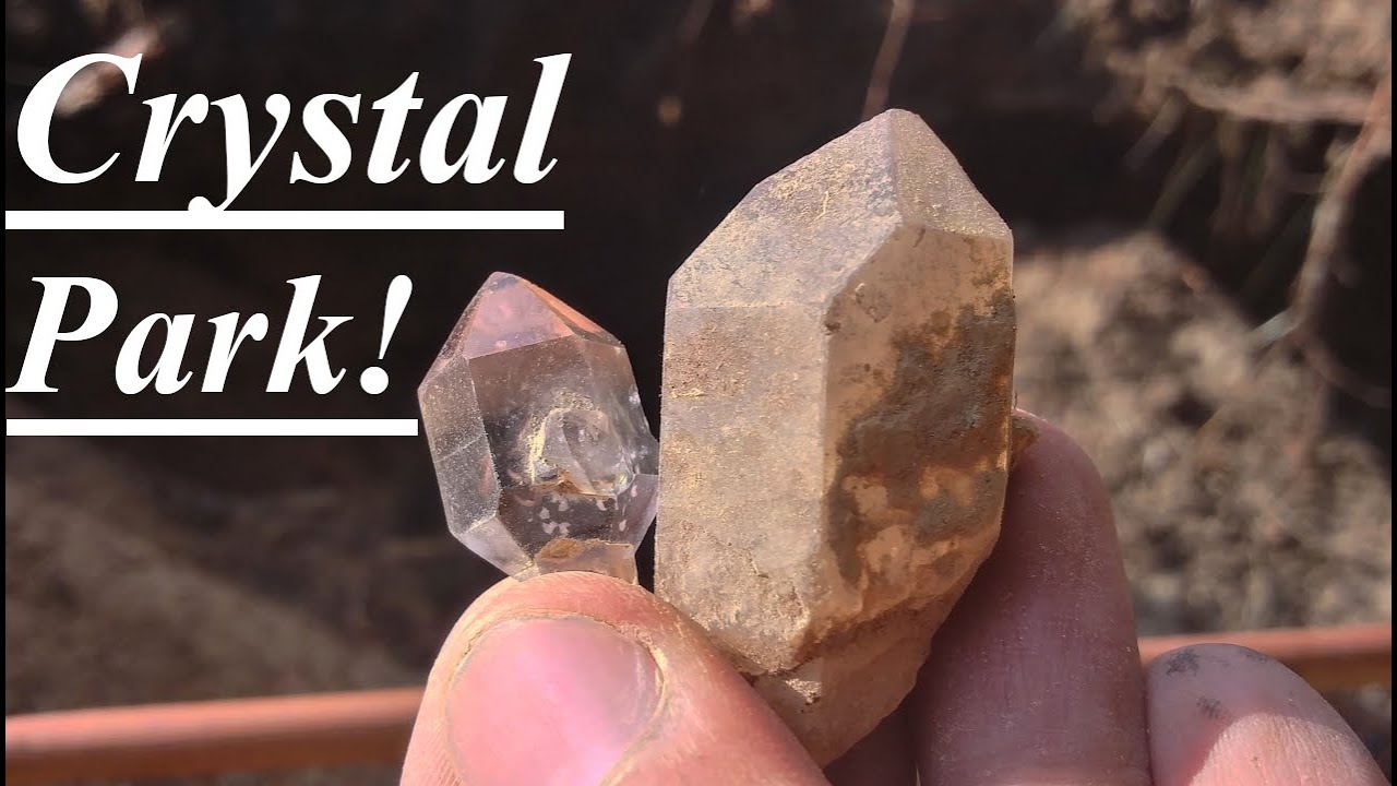 ROCKHOUNDING ROAD TRIP! DAY 3, Digging for Quartz CRYSTALS at CRYSTAL