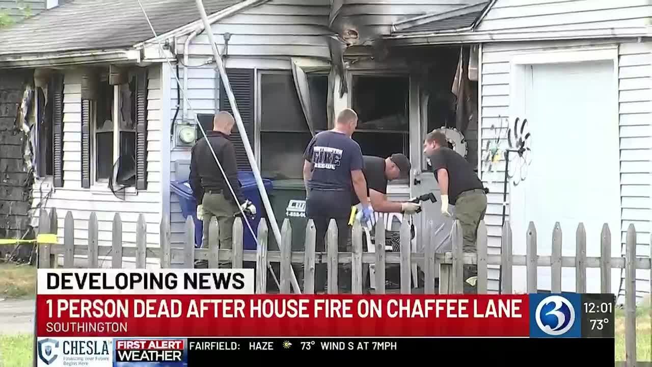 VIDEO: One person dead in Southington house fire - YouTube