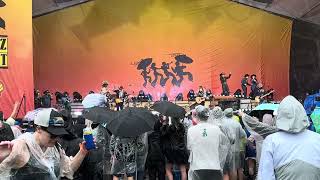 Lainey Wilson PLAYED HER A$$ OFF IN THE RAIN New Orleans Jazz Fest 2026 @LaineyWilson 