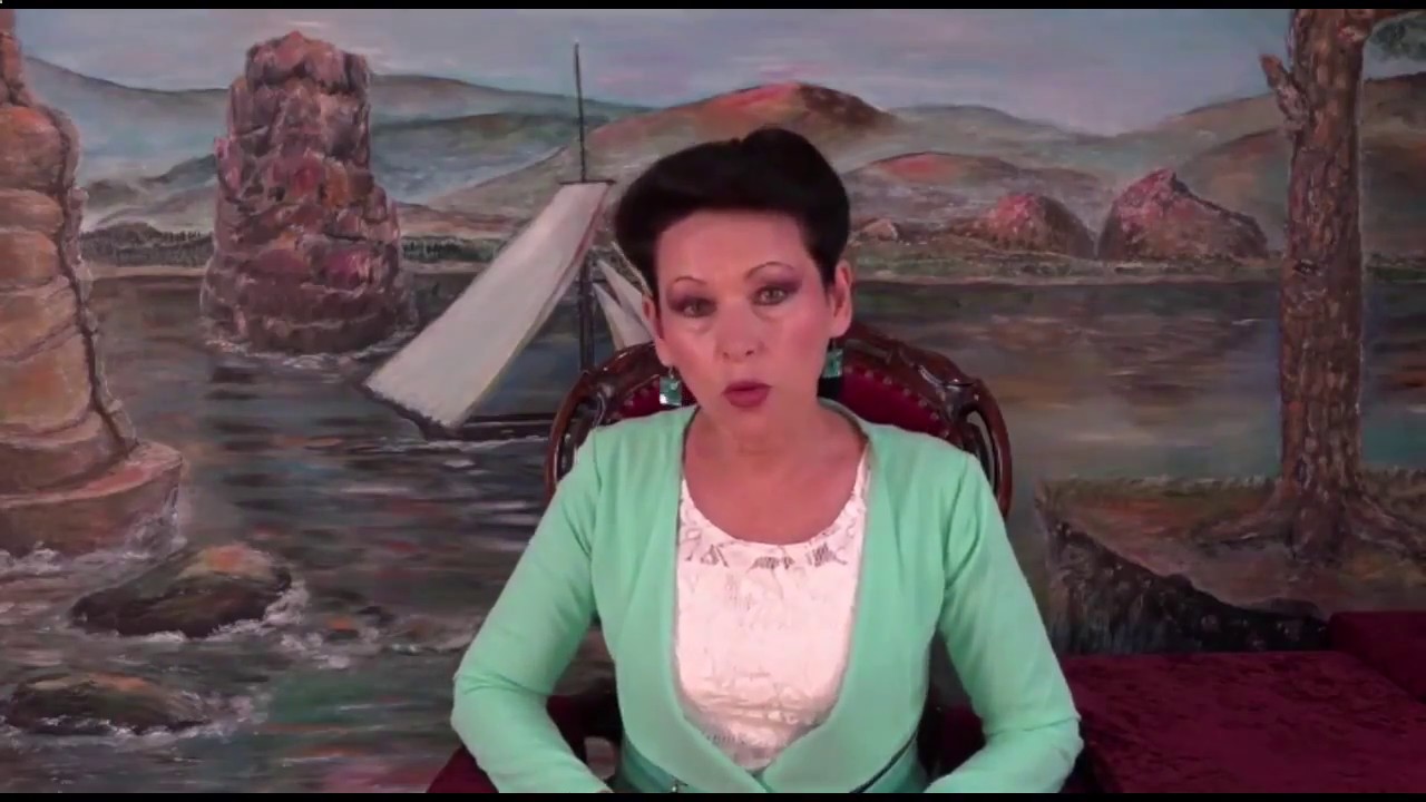 Как вылечить трещины на пятках - YouTube