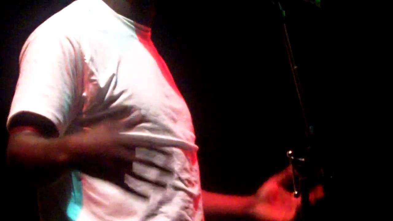 Ainsley Burrows LIVE @ APT (3)