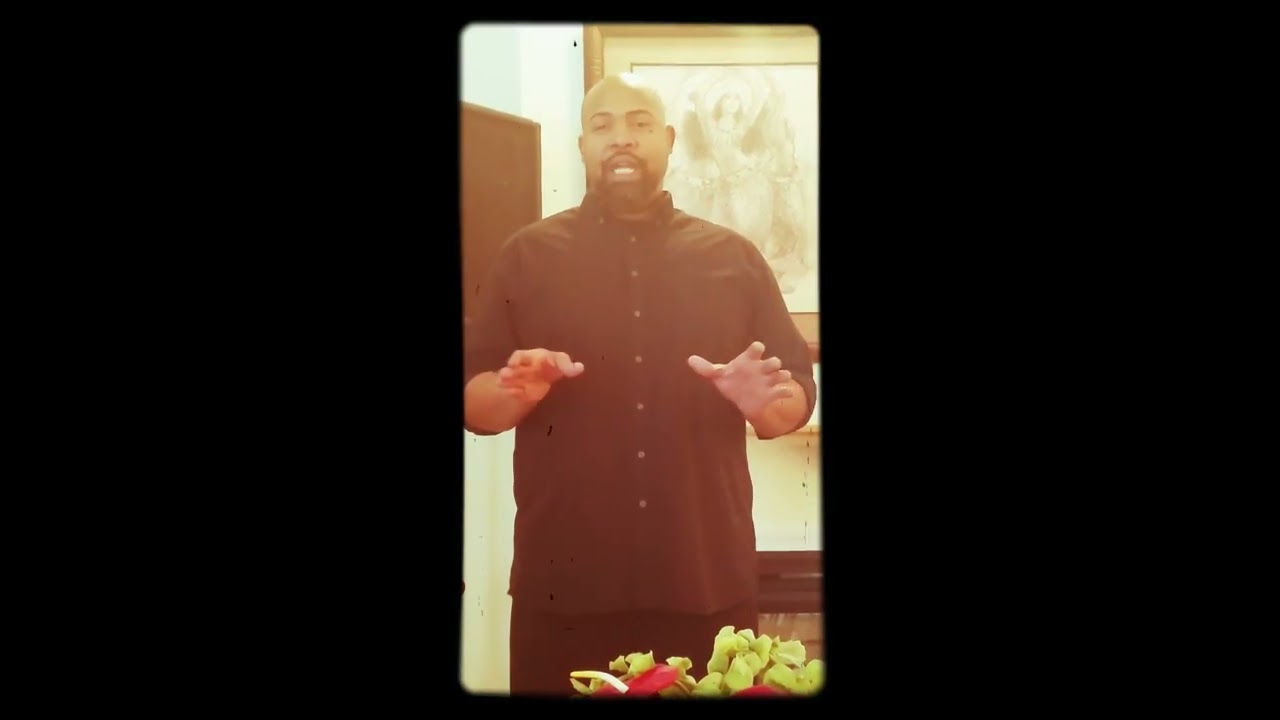 Azure Te from 5 Guys Named Moe