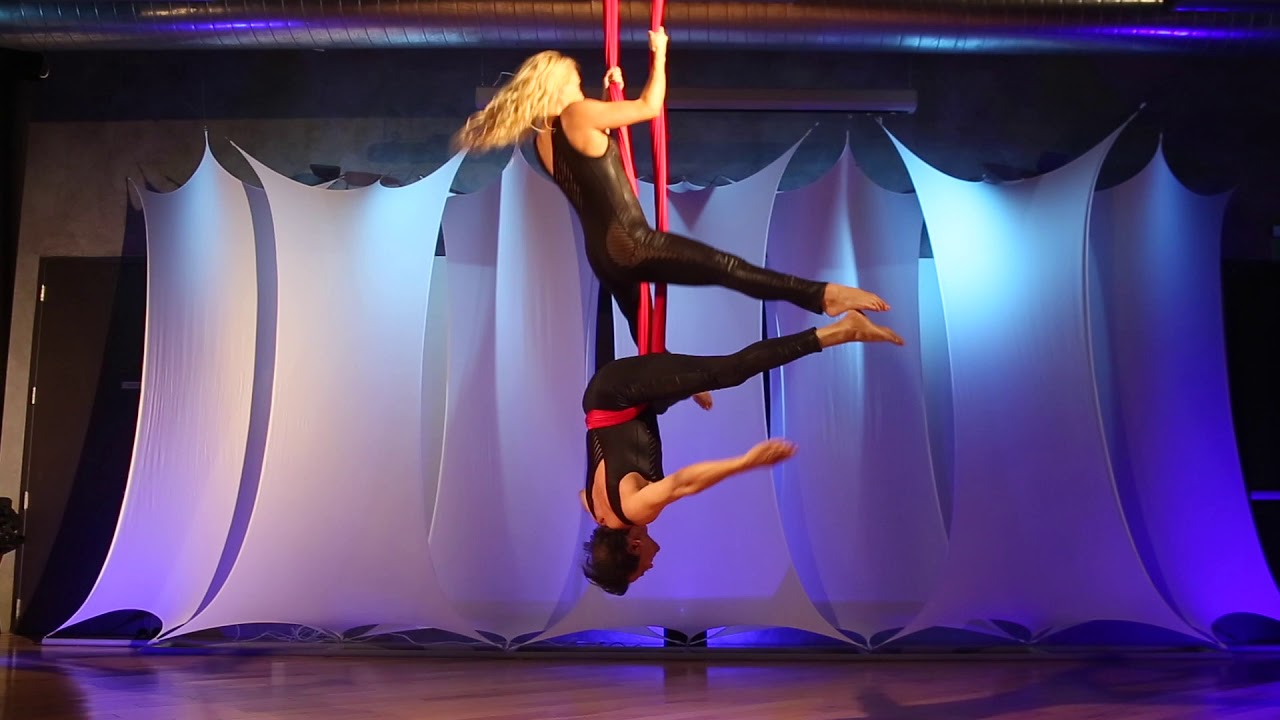 Duo Hammock Veronica And Narendra