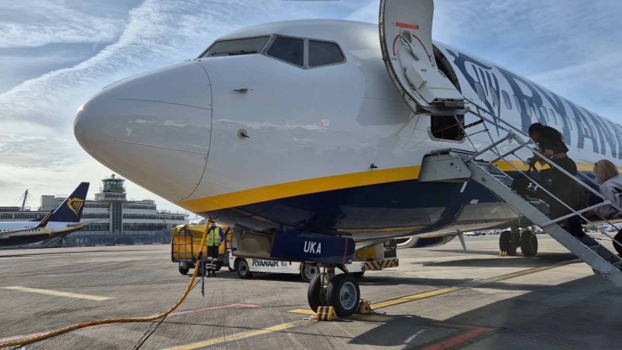 [TRIPREPORT] Dublin - Manchester | Ryanair UK 737-800