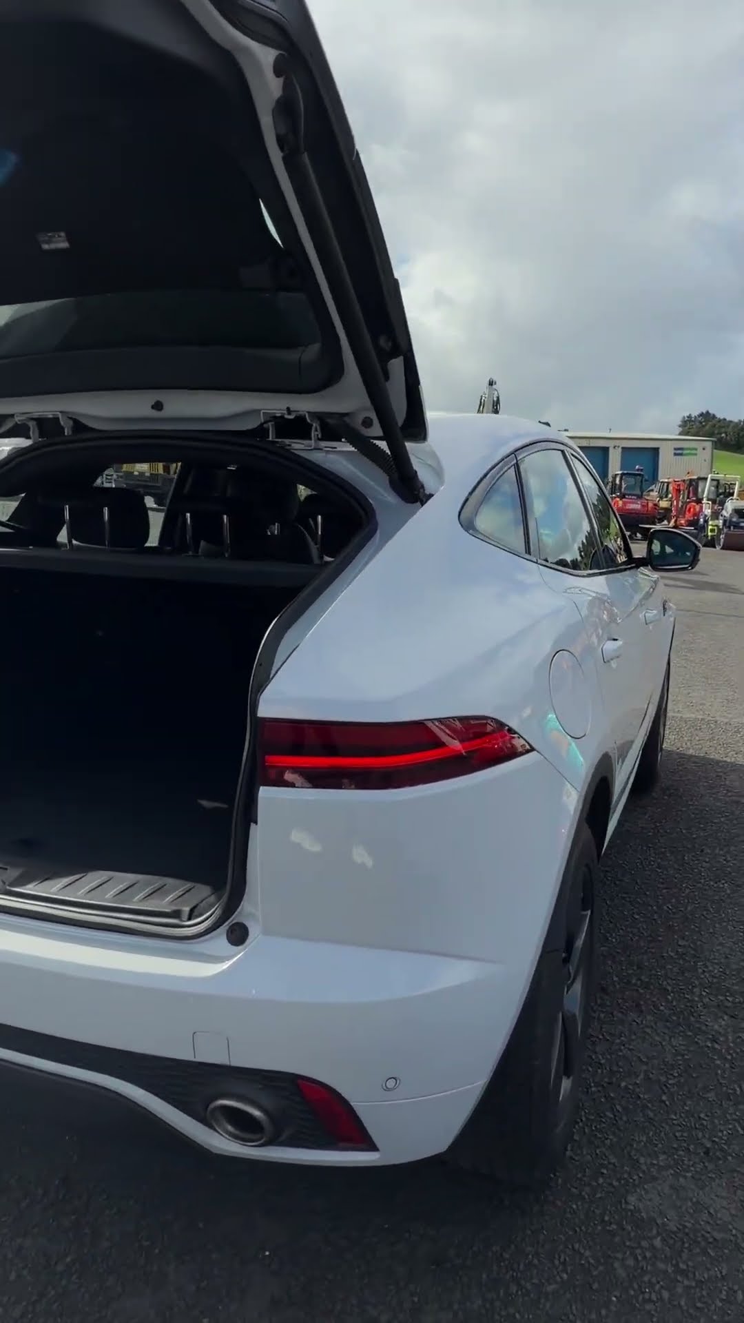 2020 Jaguar E-Pace 2.0 Chequered Flag Edition Auto - Image 2