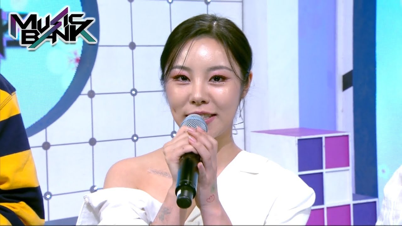 Interview with Whee In(휘인) (Music Bank) | KBS WORLD TV 210416