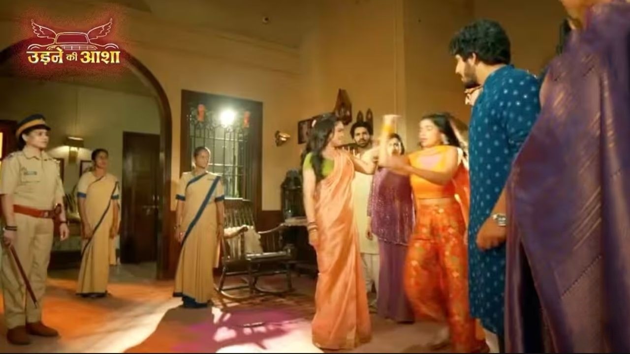 Udne Ki Asha: Sailee Ne Bheja Roshni Ko Jail, Holi Wale Din Khulega Asli Villain Ka Raaz| Upcoming