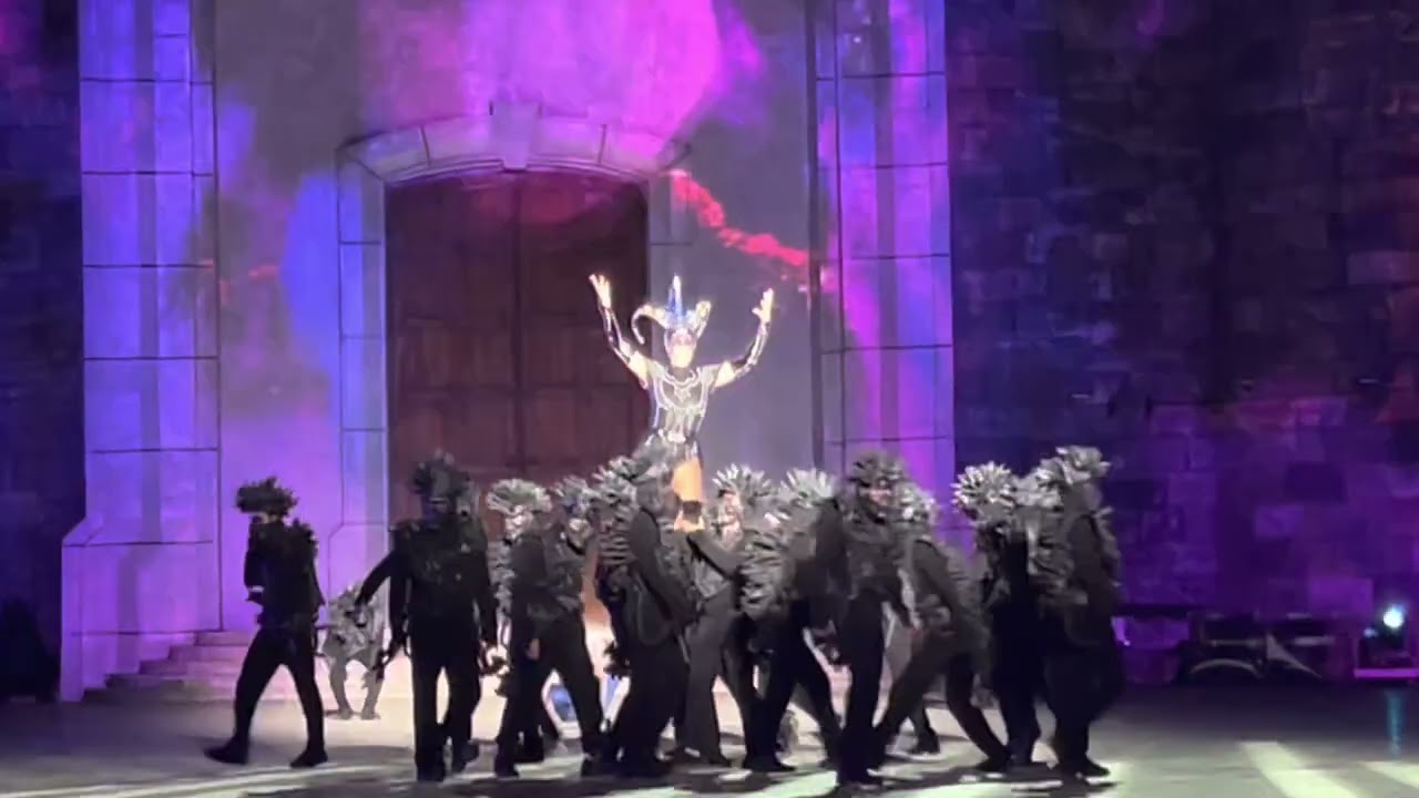 Tata show p2 in vinpearland nha trang