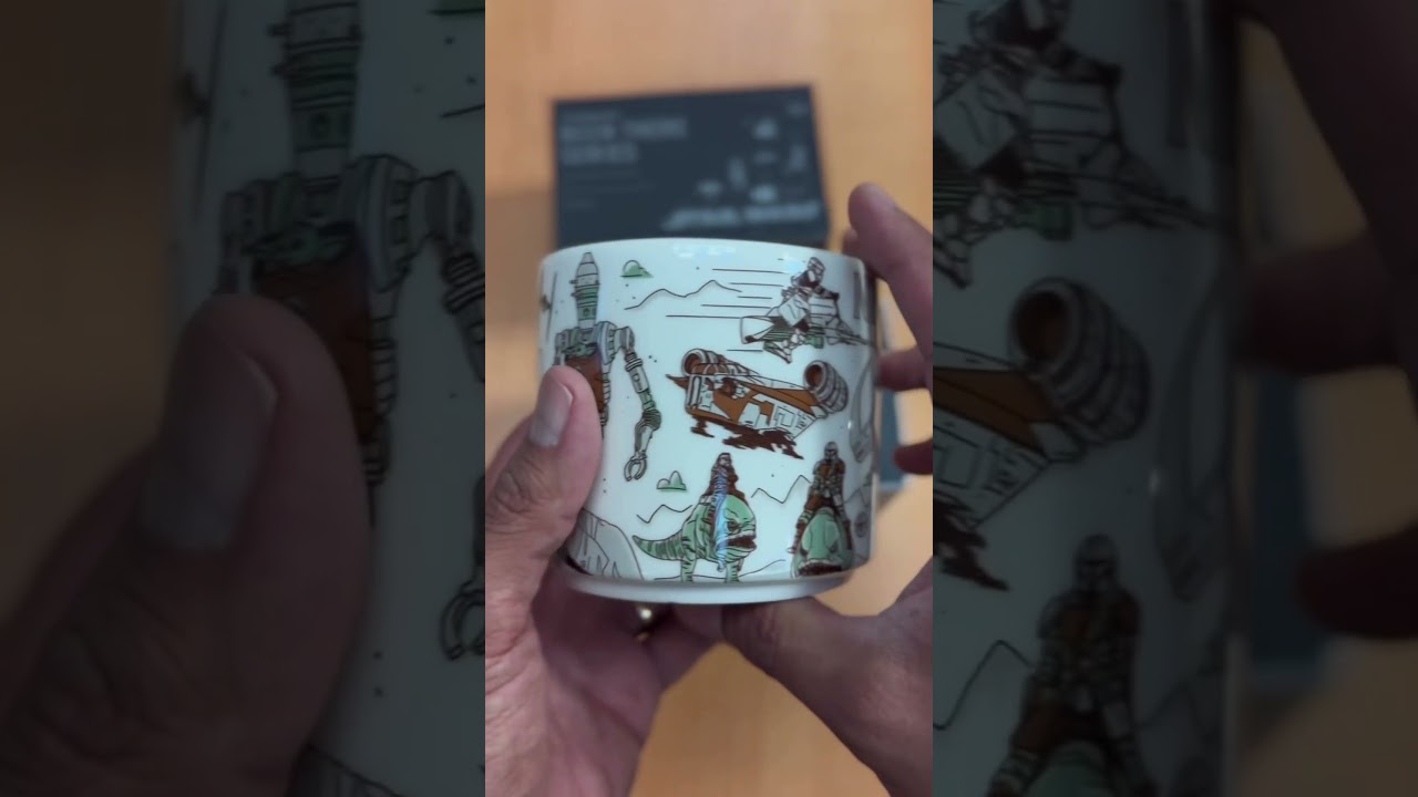 Unboxing a Starbucks Star Wars mug 