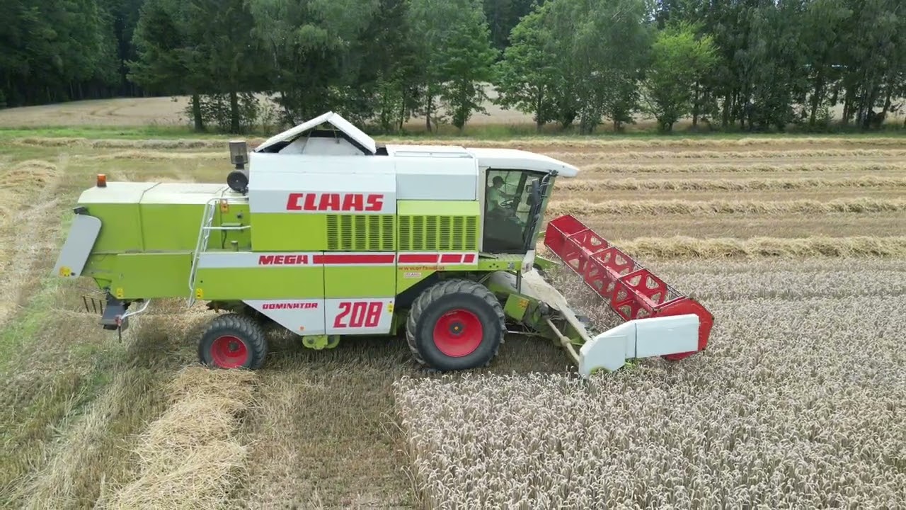 CLAAS MEGA Dominator 208