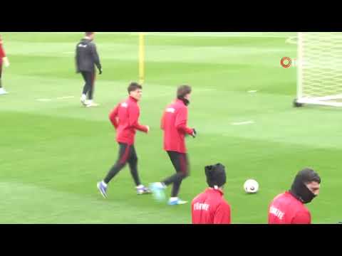 A Milli Takımımız yağmur altında çalıştı