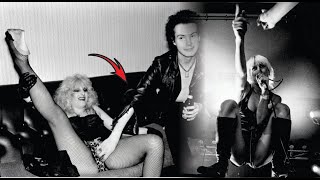 50+ Iconic Photographs Of Rock Stars Of 70s .