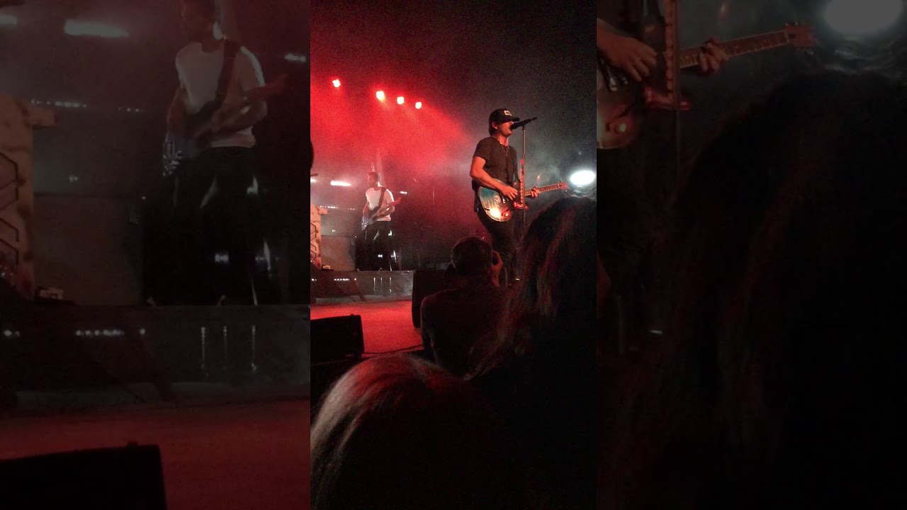 AVA Diary/ Surrender/ Overload/ It Hurts/ Everything’s Magic/ Paralyzed/ Moon As My Witness/ Anxiety