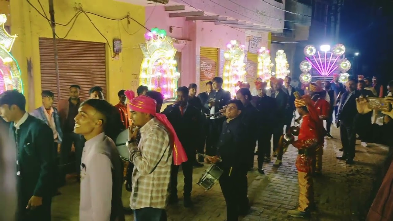 Janta band amanpur 8958353893