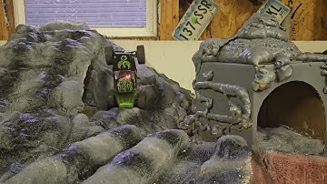 Mazz-design chassis against Mofo uaf chassis