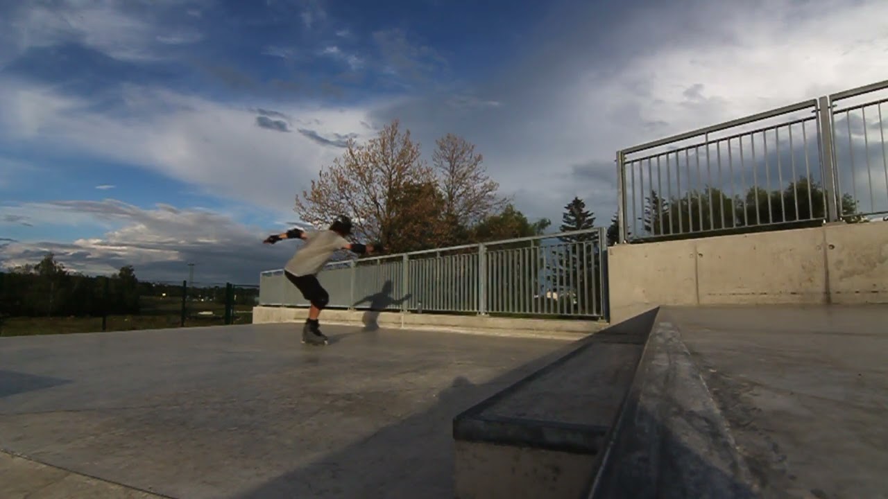 Inline Skating - Jump Up, Mute Grab 180° Drop, Backward 180°Jump, Slide Stop, Crossover Turn, Slide