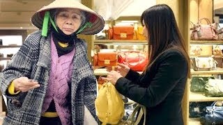 Bà lão quê mùa vào mua quần áo bị quản lý kh,i,nh thường, vài phút sau cô hối hận vì...