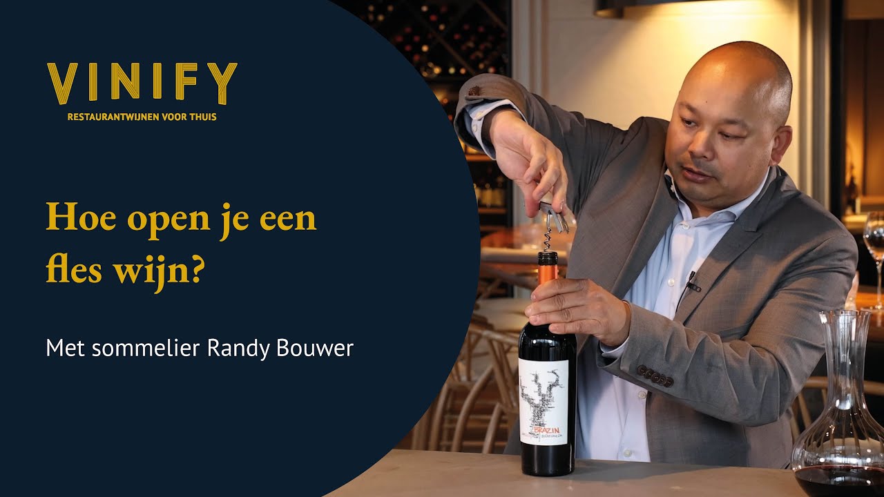 Vinify's wijntips - Hoe open je een fles wijn? - YouTube