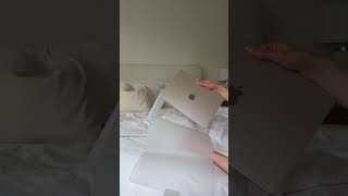 Unboxing my new Apple MacBook Air M5 2026! | Starlight | 24GB RAM | 10 gpu | 10 cpu | 1TB Storage