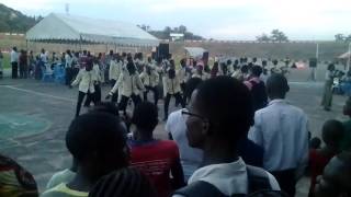 Aic shinyanga...ng'ang'ania baraka za bwana....uwanja wa ccm kirumba mwanza.