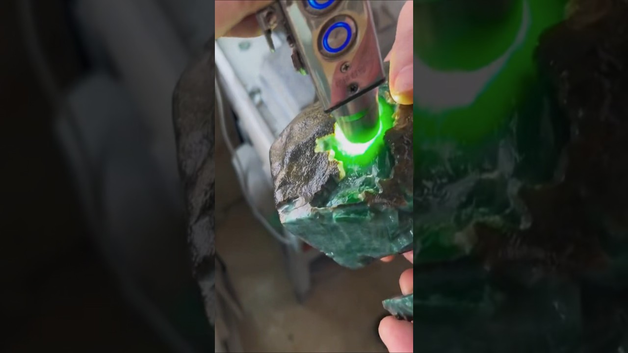 Jade stone cutting jackpot- Green Jade